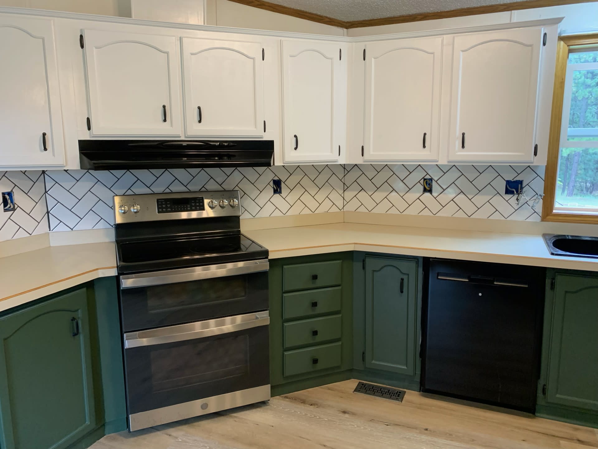 Kitchen countertop installation in Newcastle, WY from CLT Flooring & Furnishings