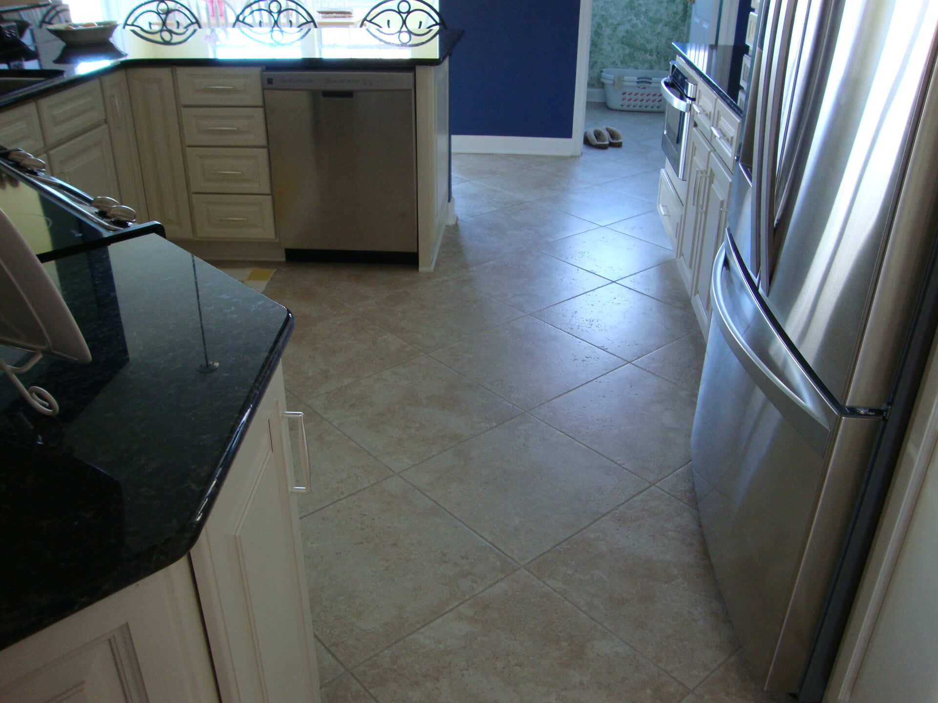 Tile flooring in Portsmouth, VA from Floors Unlimited