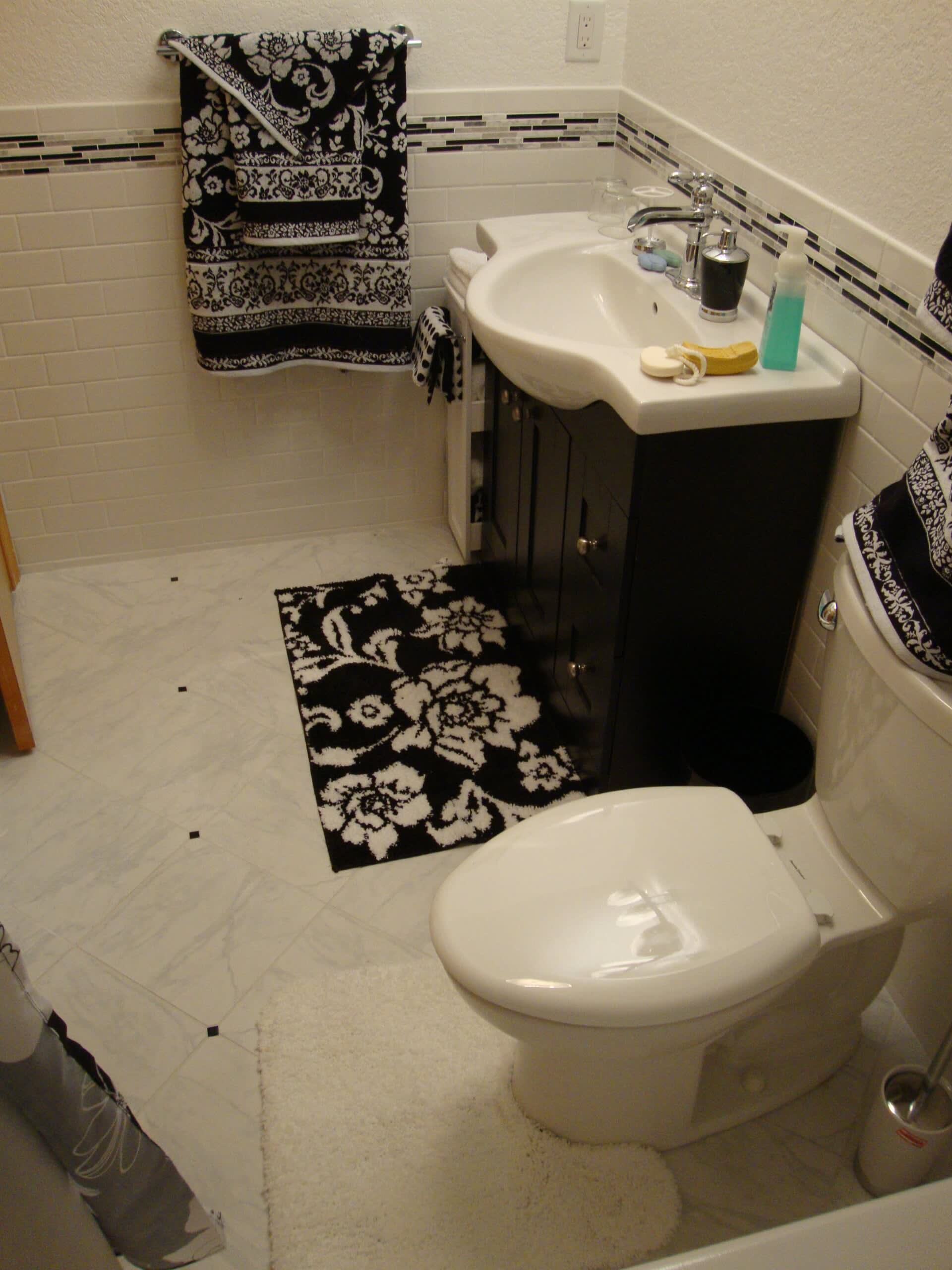 Bathroom tile in Norfolk, VA from Floors Unlimited