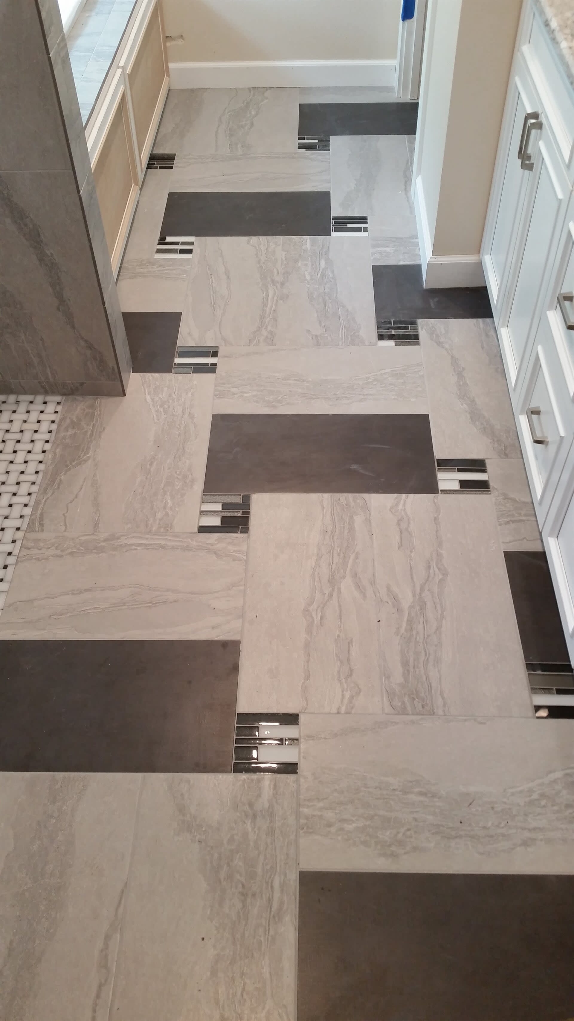 Custom bathroom flooring in Dunedin, FL from Floor Depot