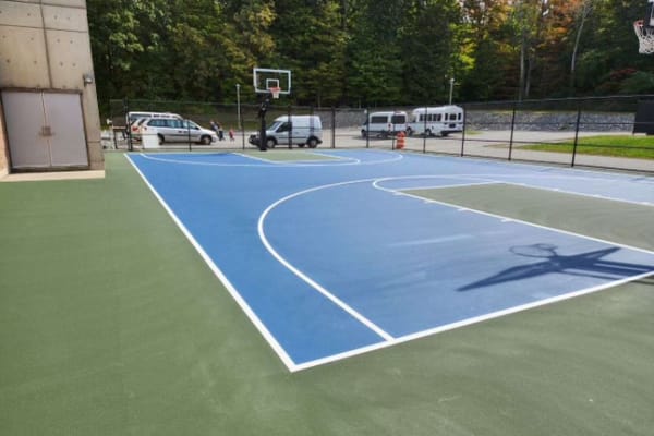 Outdoor Courts in New England