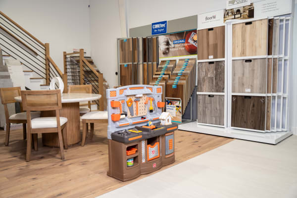 Flooring experts near you