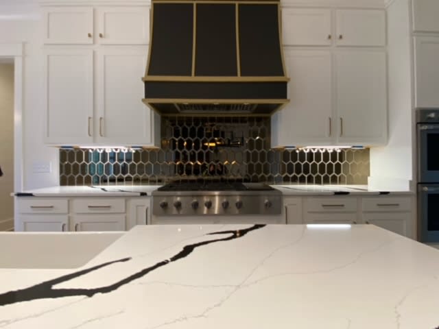 Kitchen countertop and backsplash in Middle, TN from City Tile