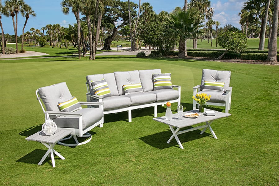 Patio furniture in Avon Park, FL from Griffin's Carpet Mart, Inc