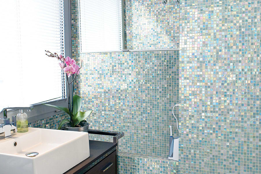About glass tile in Creve Coeur, MO from Michael's Flooring Outlet