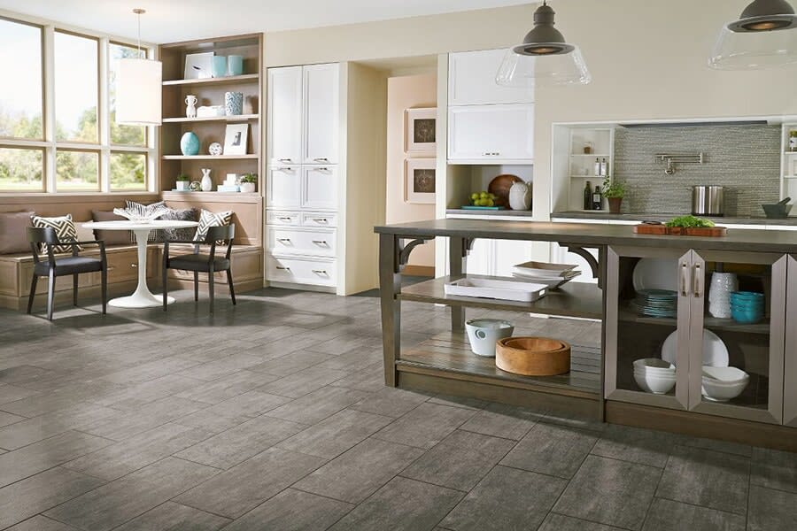 About luxury vinyl in Watkinsville from Carpets Unlimited