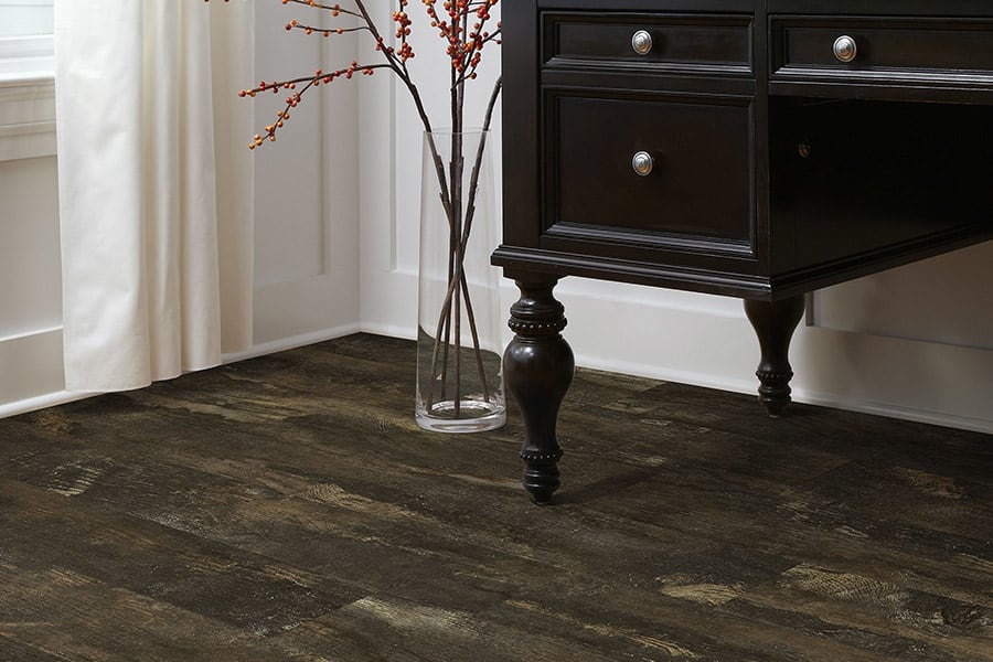 Laminate flooring trends in Bartlett, TN from Cordova Carpet