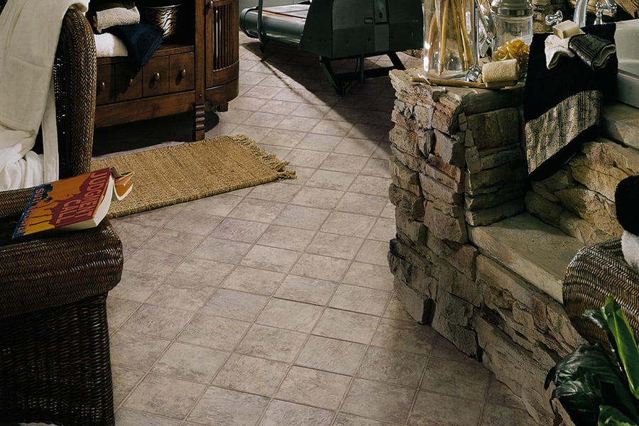 The Greater Kansas and Missouri area’s best luxury vinyl flooring store is Midwest Premier Flooring