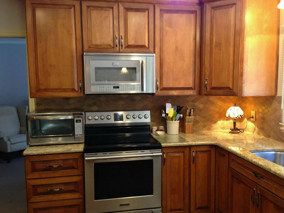 Cabinet refacing in Chambersburg, PA from Innovative Kitchen and Flooring Supply LLC