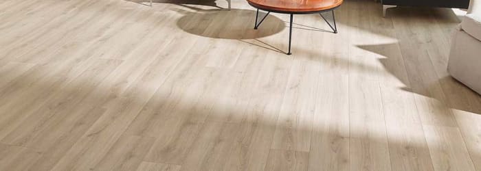 Custom installation patterns for hardwood flooring