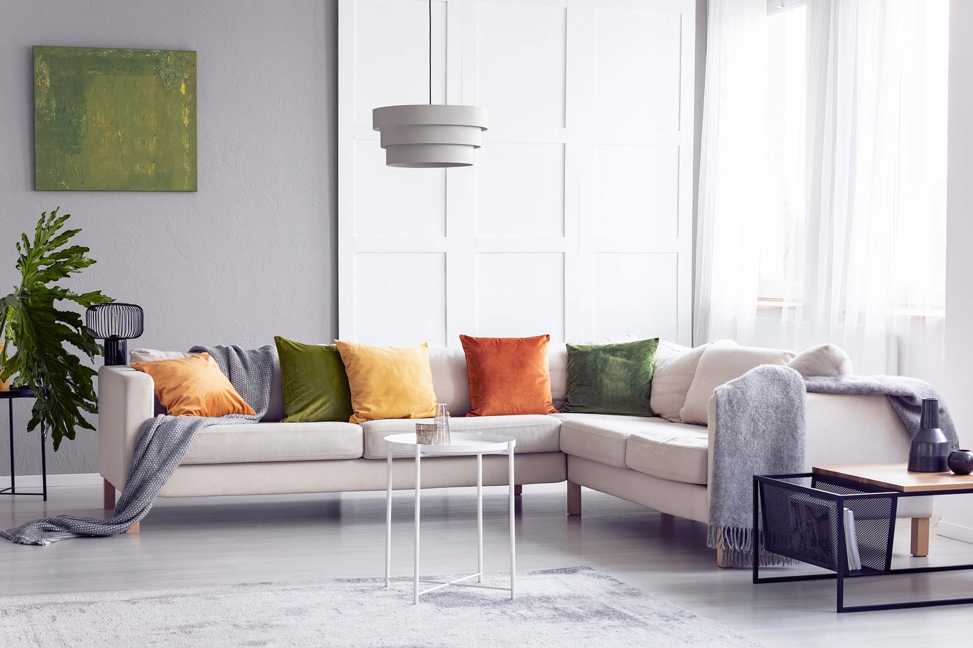 Vinyl vs. Laminate Flooring: Which is the Better Option for Your Home?