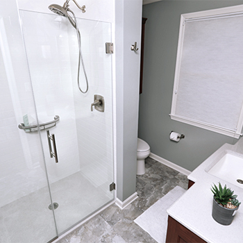 Shop for Onyx showers and vanities in Lexington, NE from Byrns Floorcovering, Inc.