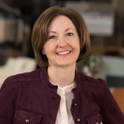 Lori - Interior Designer