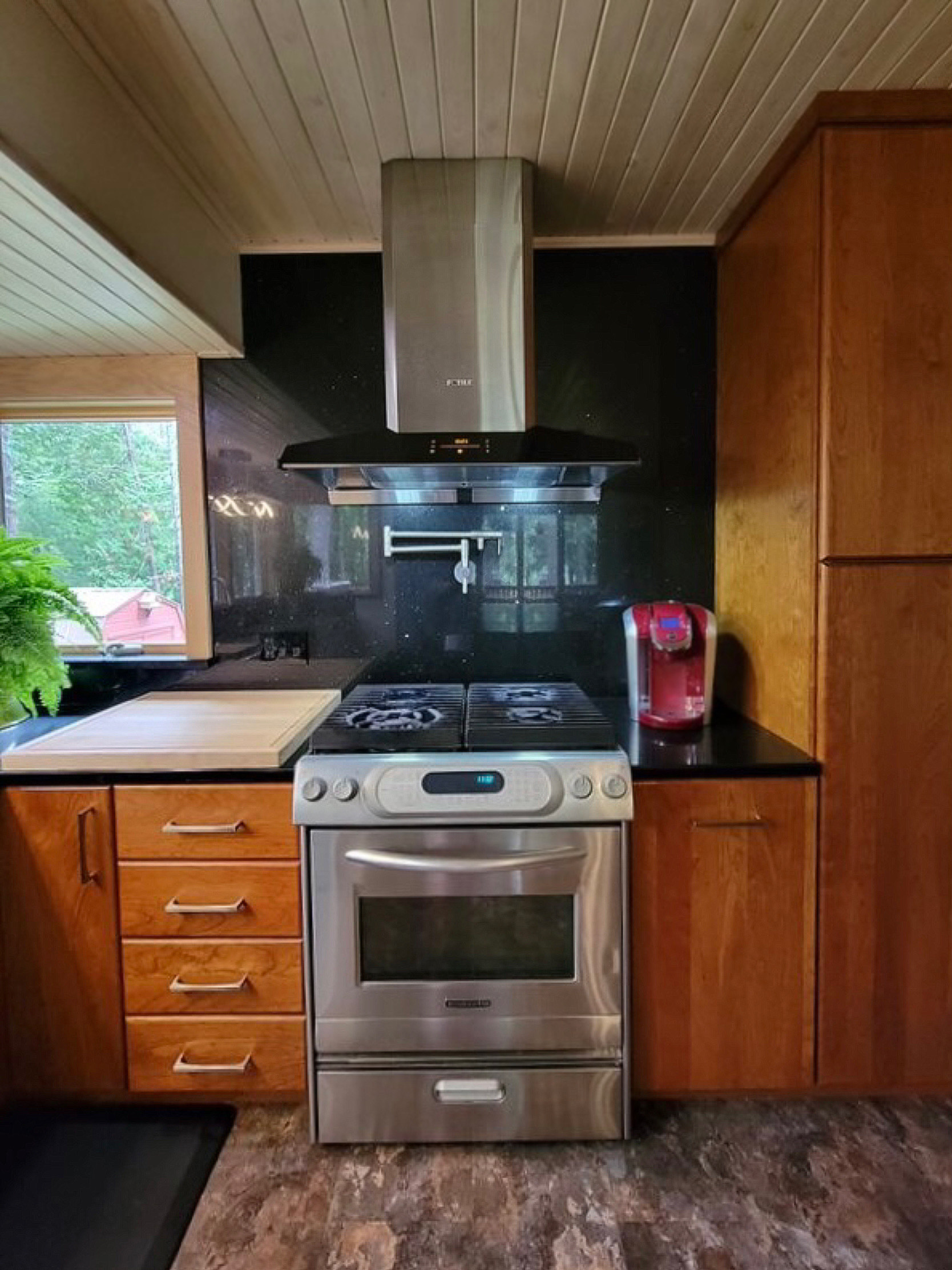 White Hampden Kitchen in The Greater Bangor, Maine Area