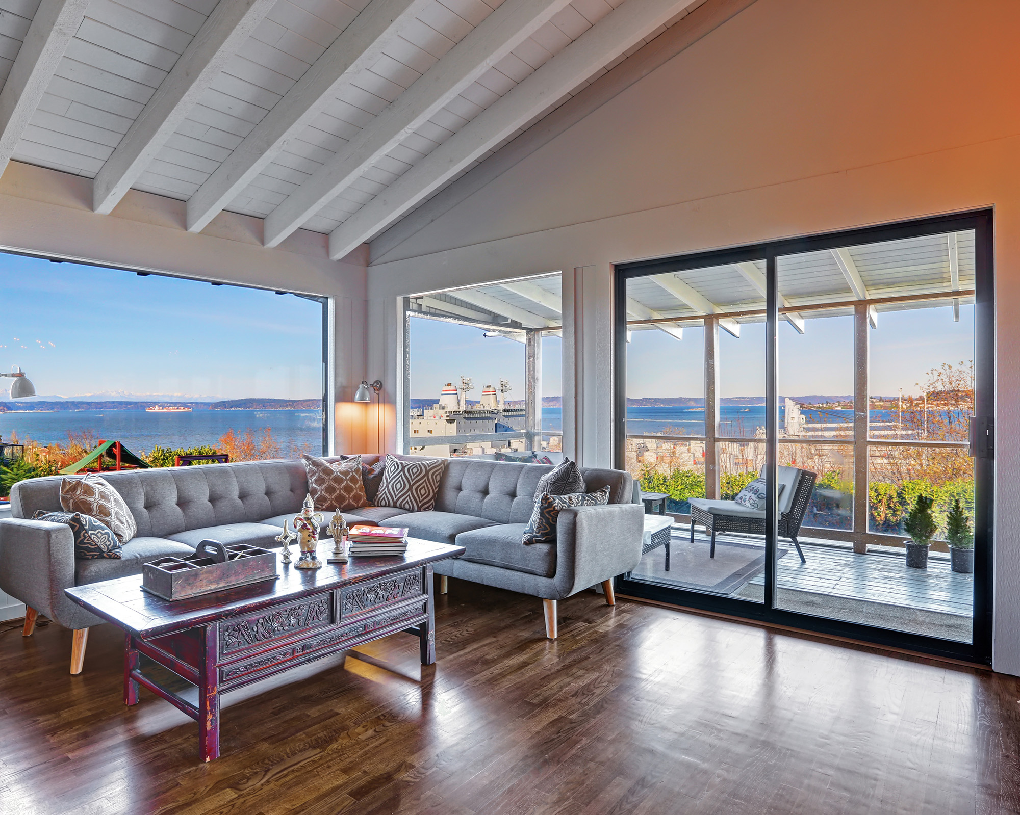 Oak hardwood flooring from The Floor Store in San Francisco, CA