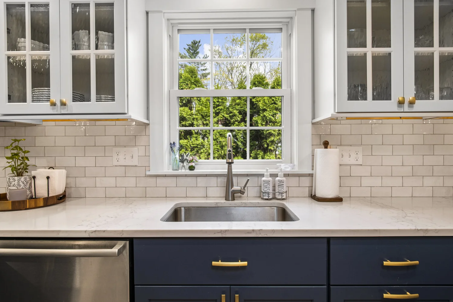 Gallery 2 from Cabinets by Amy and Lauren