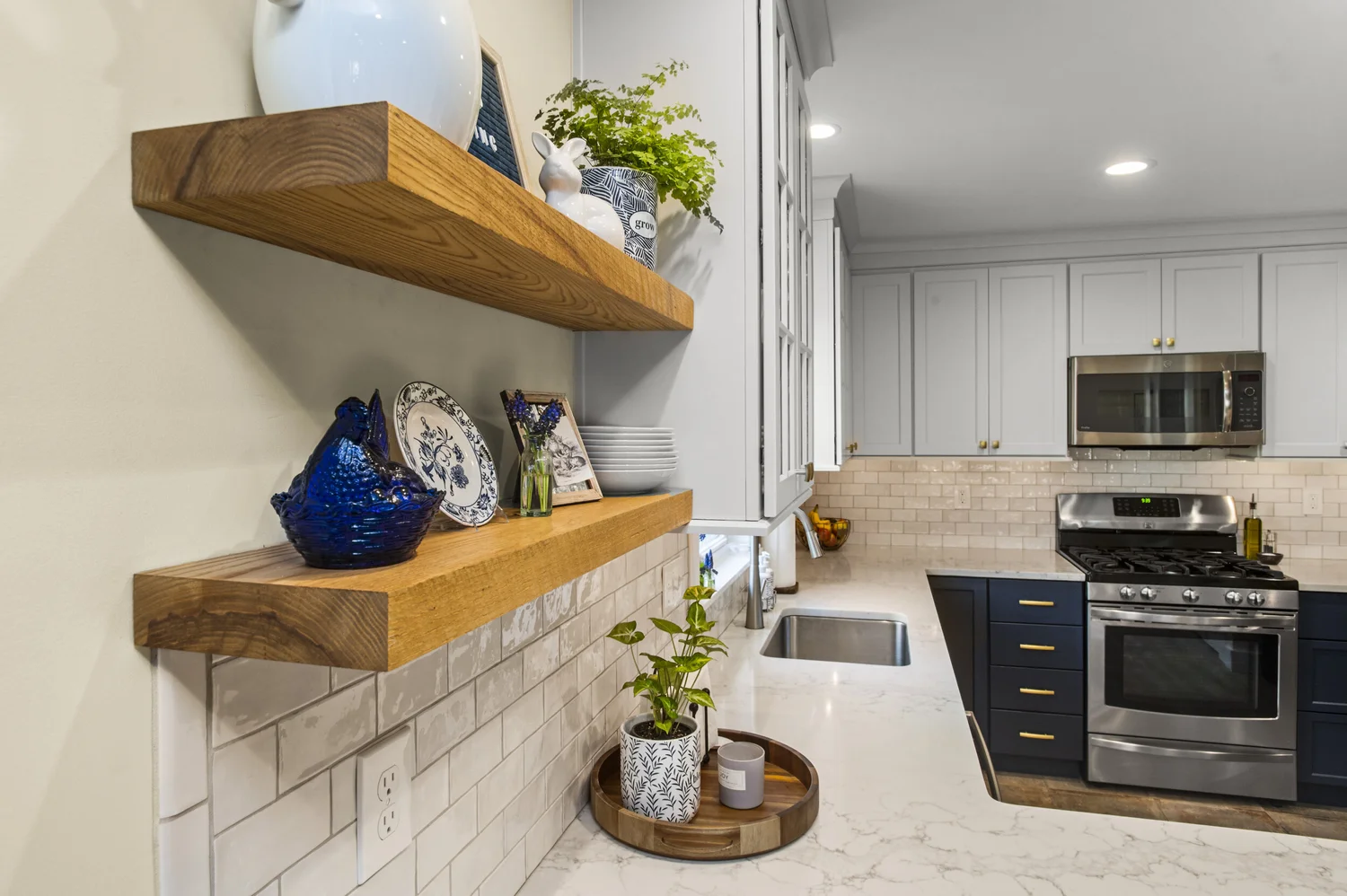 Gallery 2 from Cabinets by Amy and Lauren