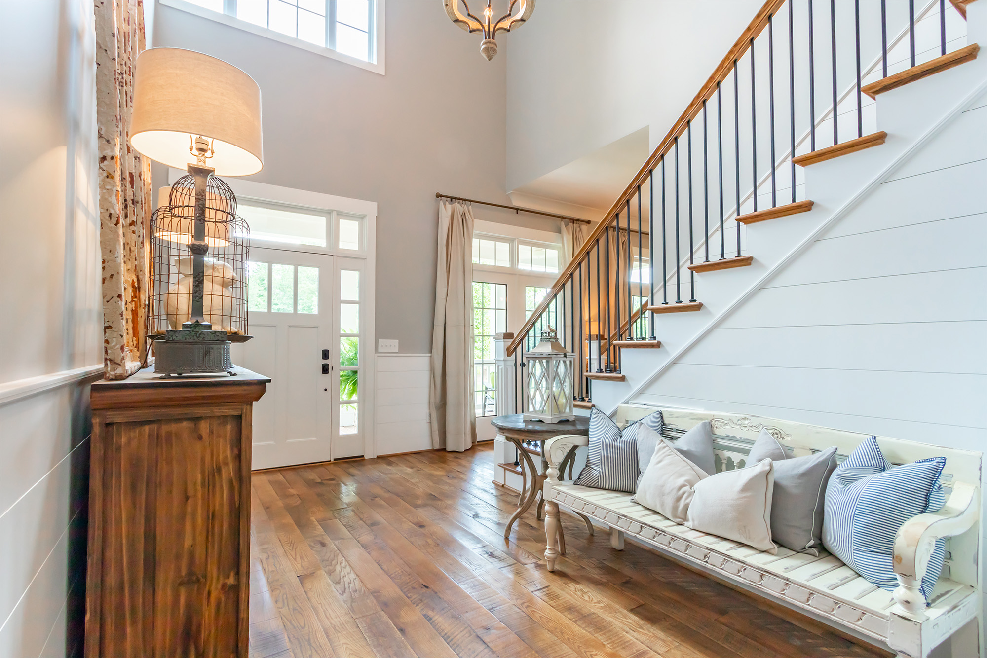 General - Tips for Choosing the Perfect Hardwood Floor Finish for Your Home | Giant Commercial Flooring