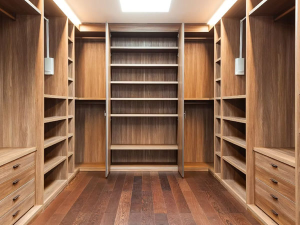 Closets in Pembroke Pines, FL