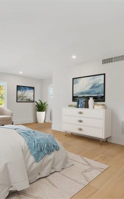 Luxury vinyl flooring in Miramar, FL
 from Creative Flooring of Destin
