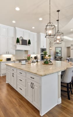 Kitchen & Bath flooring in Leander, TX from Floor King