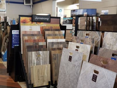 Highly rated flooring shop serving the southern Saskatchewan area