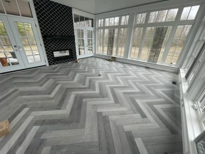About luxury vinyl in Simcoe, ON from Carrillo Carpets