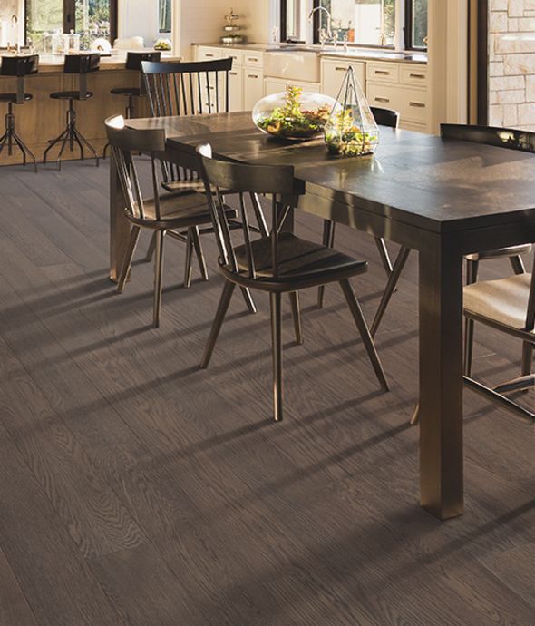 Hardwood Flooring in Chicagoland from Universal Carpet Inc.