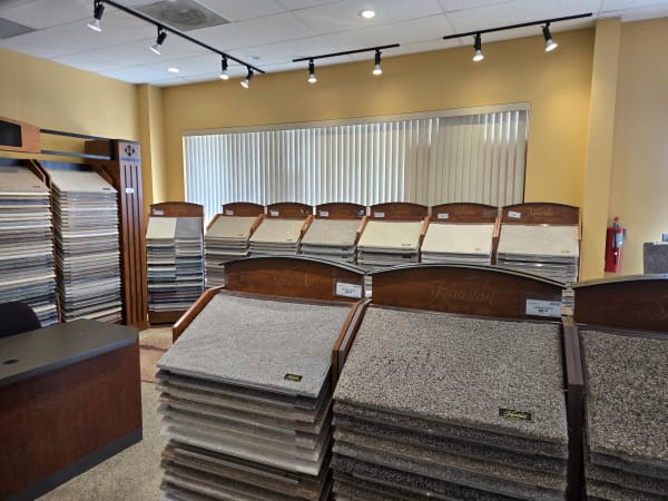Carpet Corner showroom in Gladstone, MO servicing the Overland Park, KS area