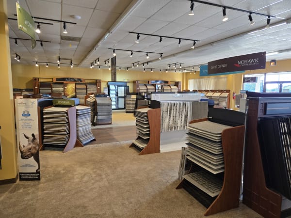 Carpet Corner showroom in Gladstone, MO servicing the Gladstone, MO area
