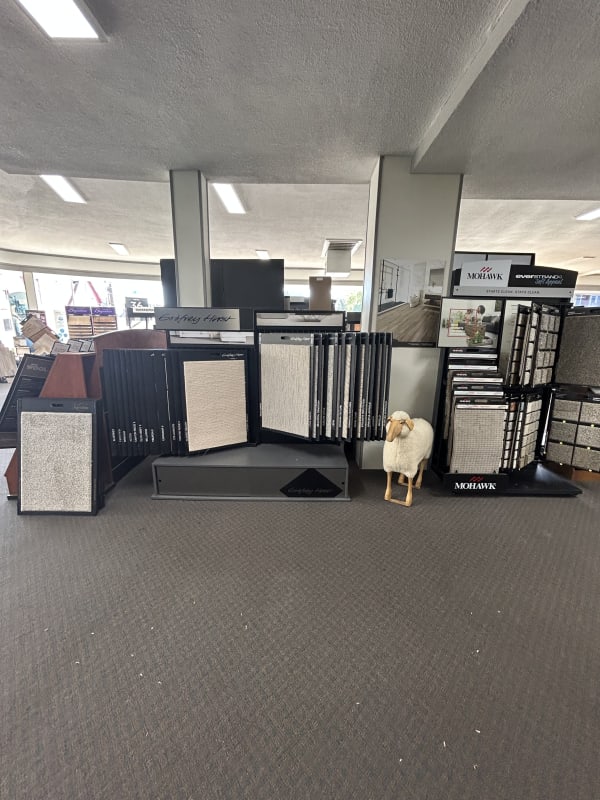 Carpet Corner showroom in Kansas City, KS