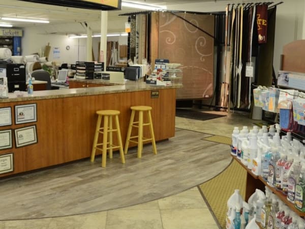 Fairfield, IA area flooring experts 