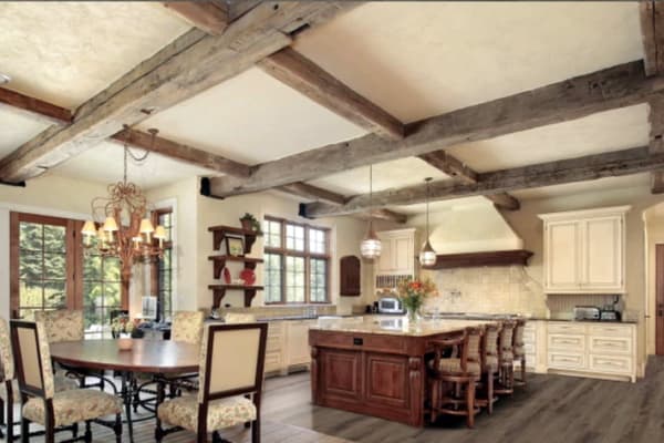 What is LVT flooring-luxury vinyl tile - Katy Texas?