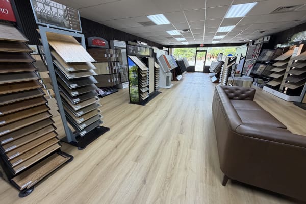 Most recommended flooring store serving the Novi, MI area