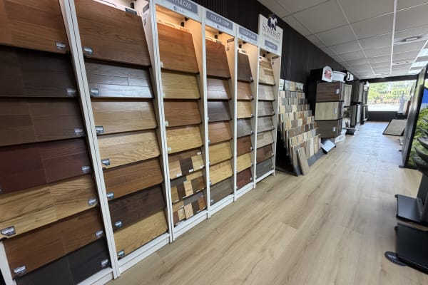 Flooring experts near you