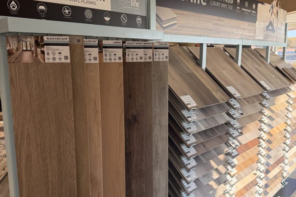 Floor covering specialists serving the Kaukauna, WI area