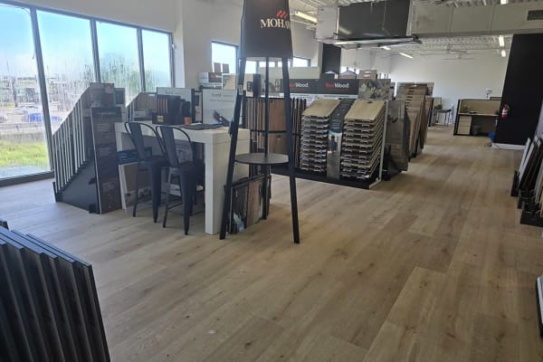 Flooring experts near you