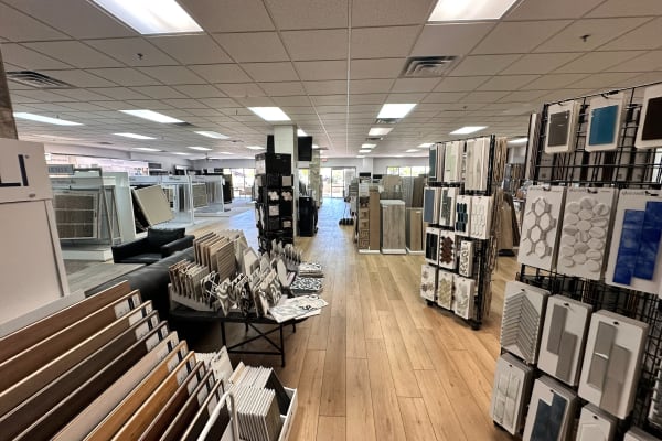 Highly rated flooring shop serving the Peoria, AZ area