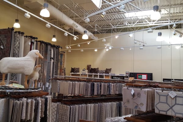 Flooring shop serving the Geneva, IL area