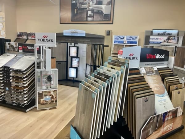 Highly rated flooring shop serving the Pearland, TX area