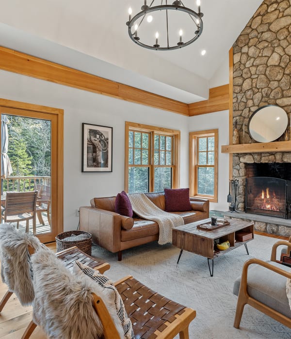 Why should you choose us? | A Flooring Outlet, Inc.