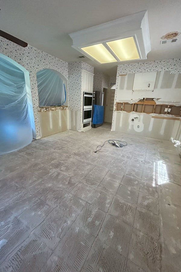 Kitchens in Allview Ln from KATY TILE & MARBLE
