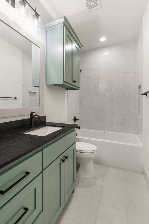 Tub Surrounds Gallery in College Station, TX