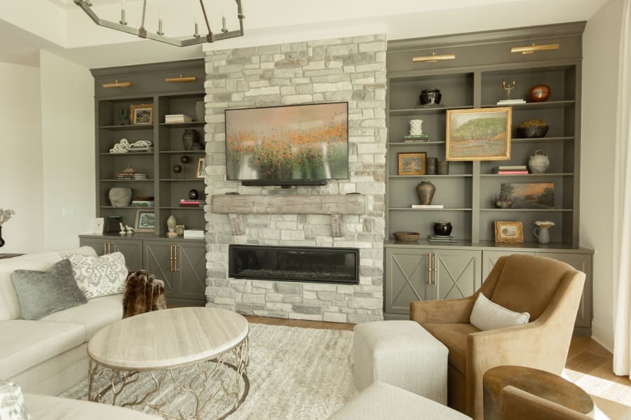 Built-ins in Indianapolis, IN