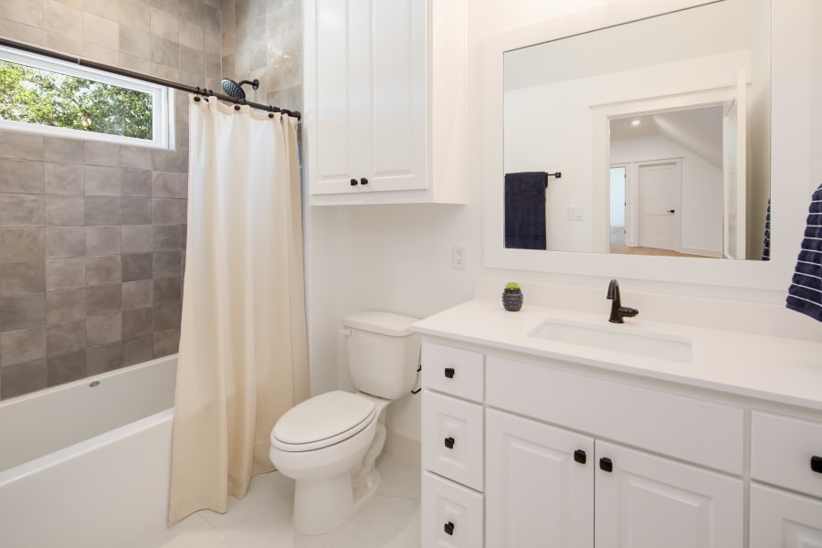 Tub Surrounds Gallery in College Station, TX