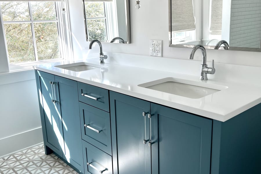 Kitchen and bathroom cabinets in Northern Suburbs, IL from Orchard Hill Cabinetry
