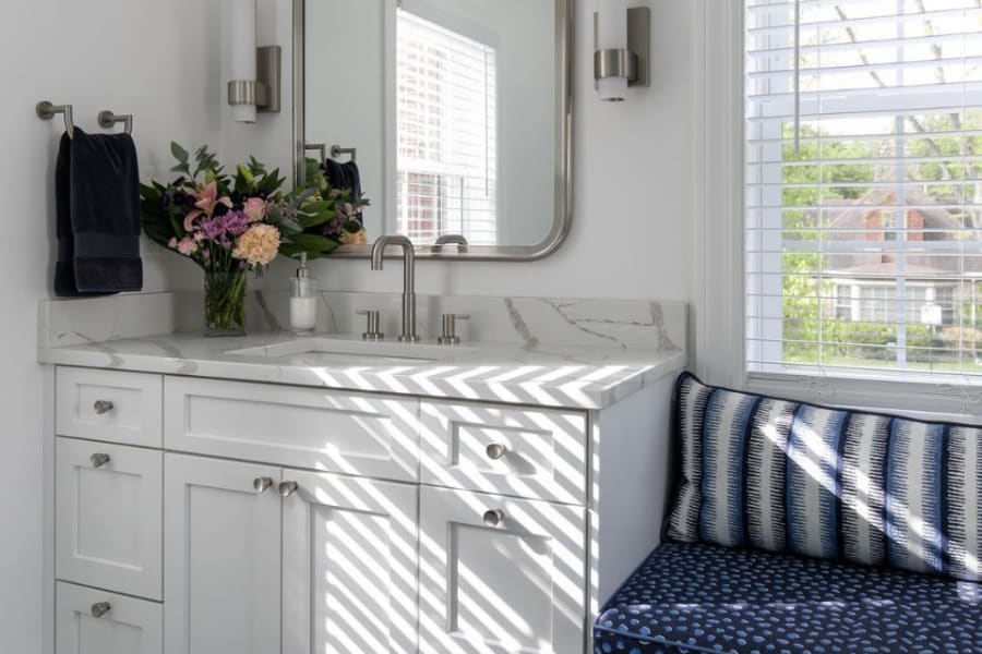 Bathroom cabinets in Chicago, IL from Orchard Hill Cabinetry
