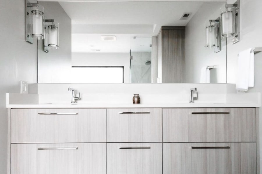 Bathroom cabinets in Northern Suburbs, IL from Orchard Hill Cabinetry