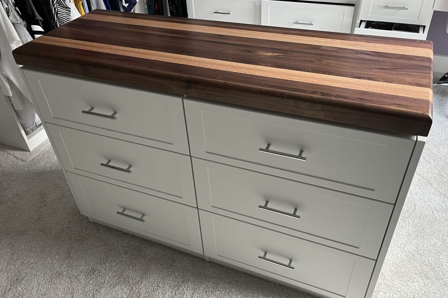 Custom tables in Crystal Lake, IL