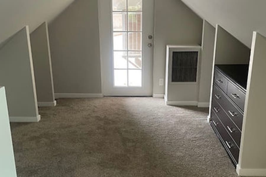 Upstairs carpet flooring from Flooring Team LLC located in Mesa, AZ